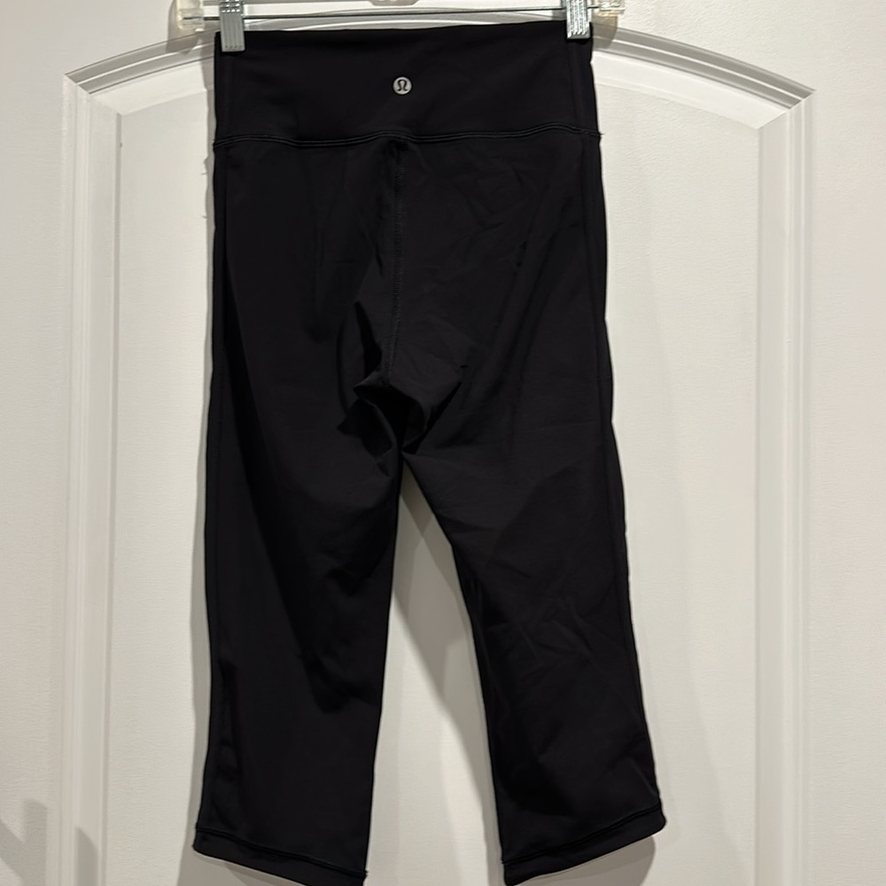 Lululemon capri pants - Picture 4 of 6